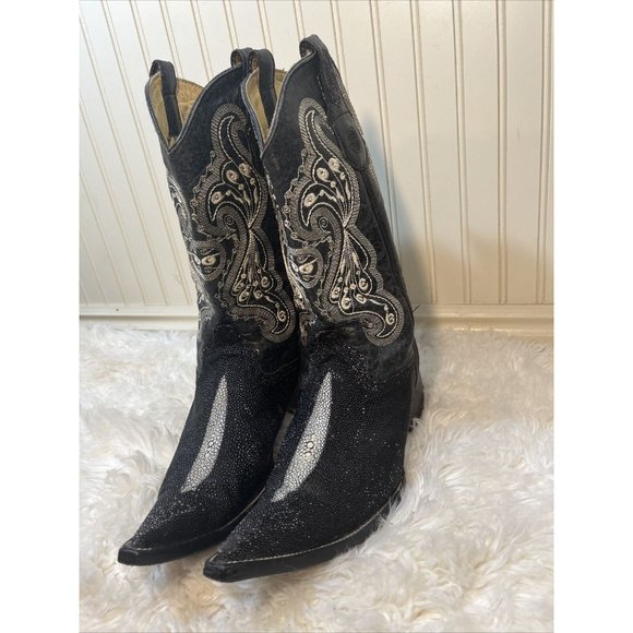 CORRECAMINOS Cowboy Boots  Exotic STINGRAY Leather Men's Size US  SIZE 8-8.5 - Picture 2 of 12